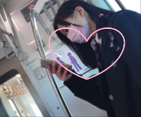 JK風02～電車で遭遇ロリカワちゃん。サテンの純白パンティ～