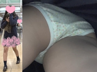 #14 かわいいセーラー服ちゃんの花柄パンツ