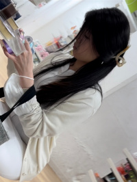 #1お姉さん達の生パン